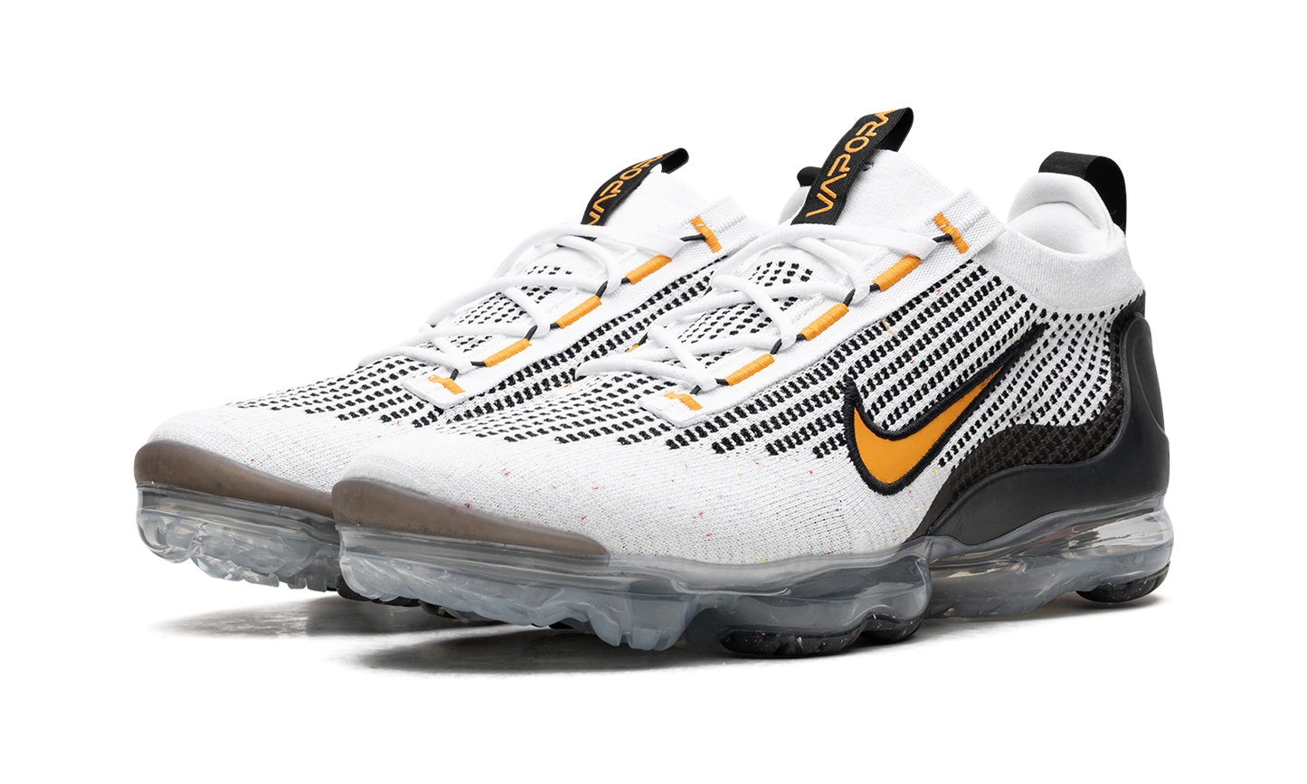 Air VaporMax 2021 FK "KUMQUAT" DM0025 101