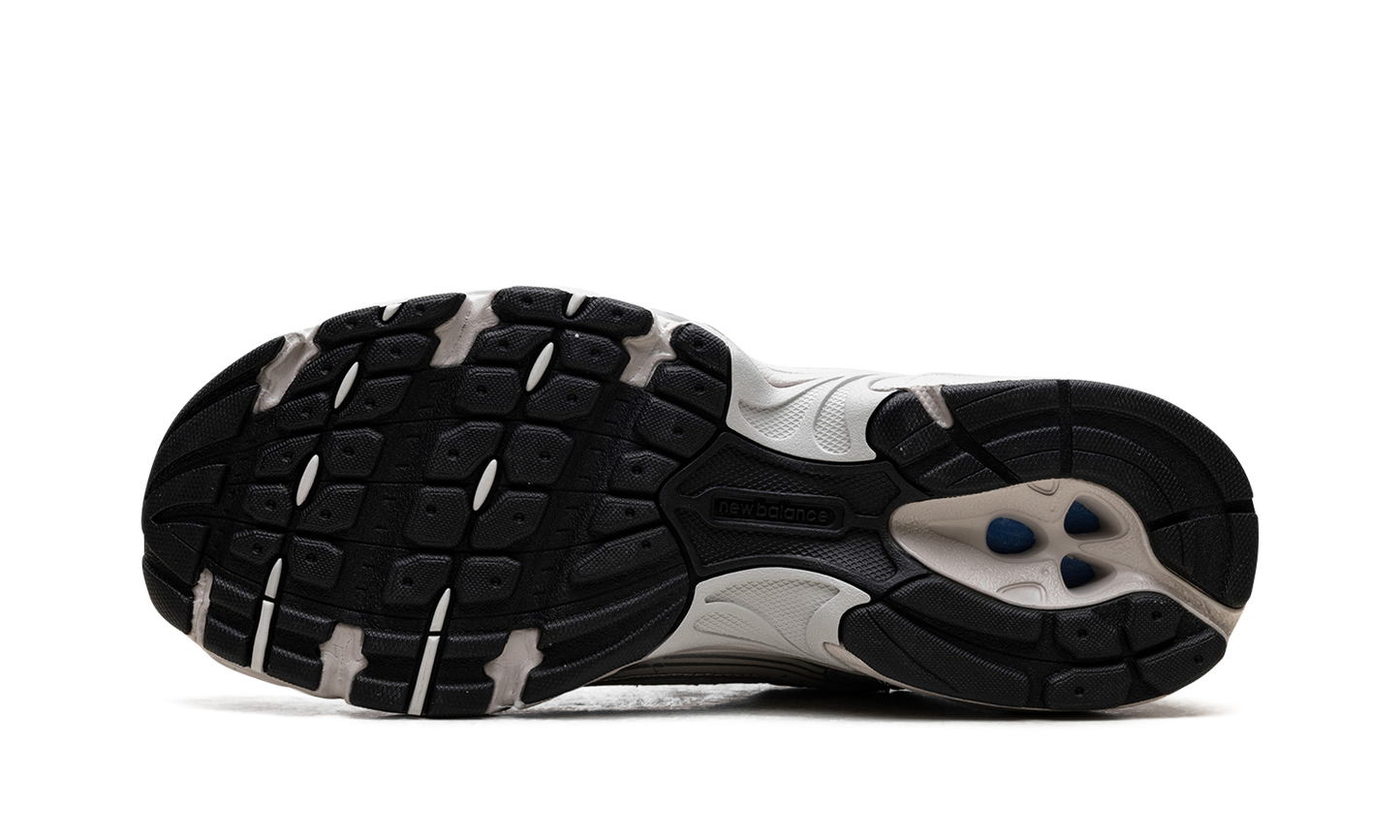 530 GS "Summer Fog Navy" GR530KA