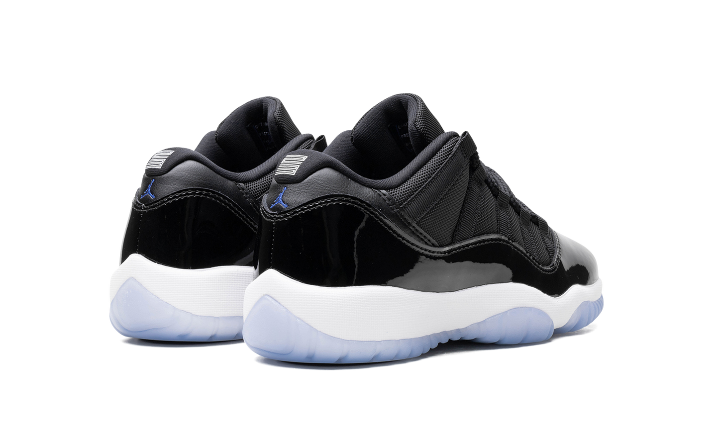 Air Jordan 11 GS "Space Jam" FV5121 004