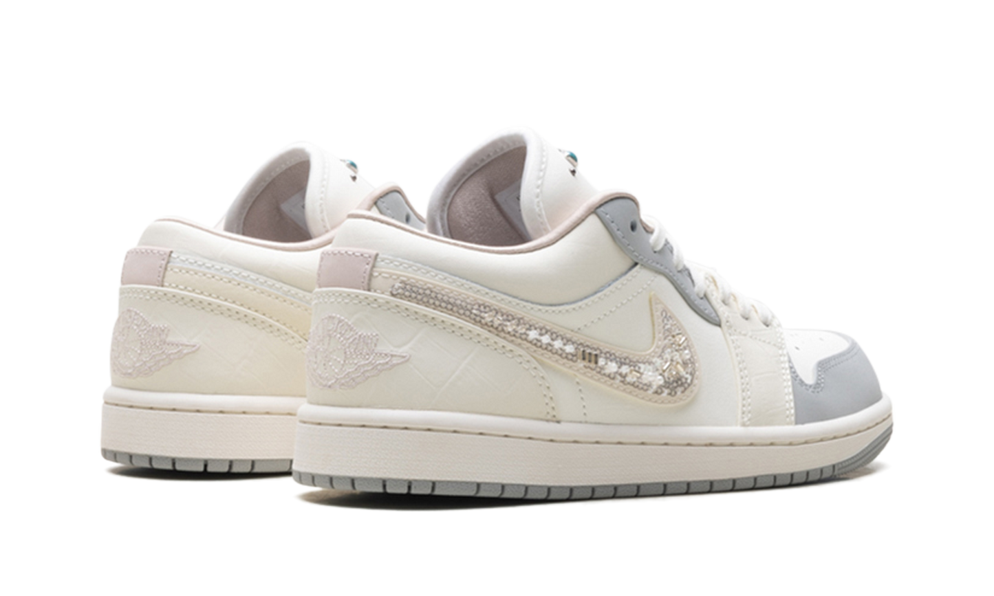 Air Jordan 1 Low WMNS "Sail Soft Pearl" IH7323 100