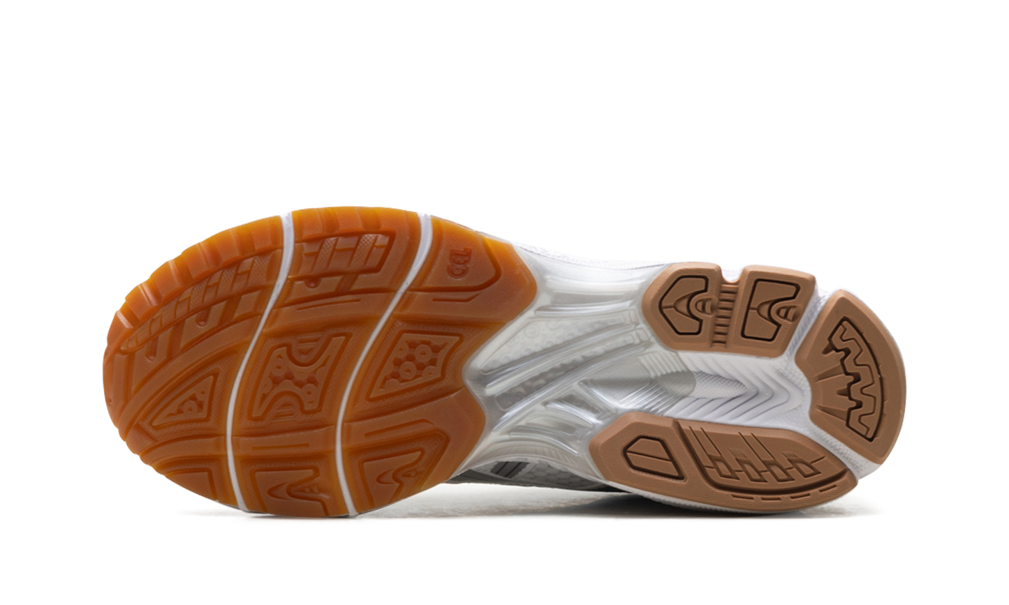 Gel-Kayano 14 "A.P.C. White Pure Silver" 1203A727 100