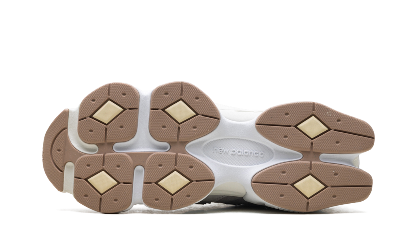 9060 "Grey / Beige" U9060AUB