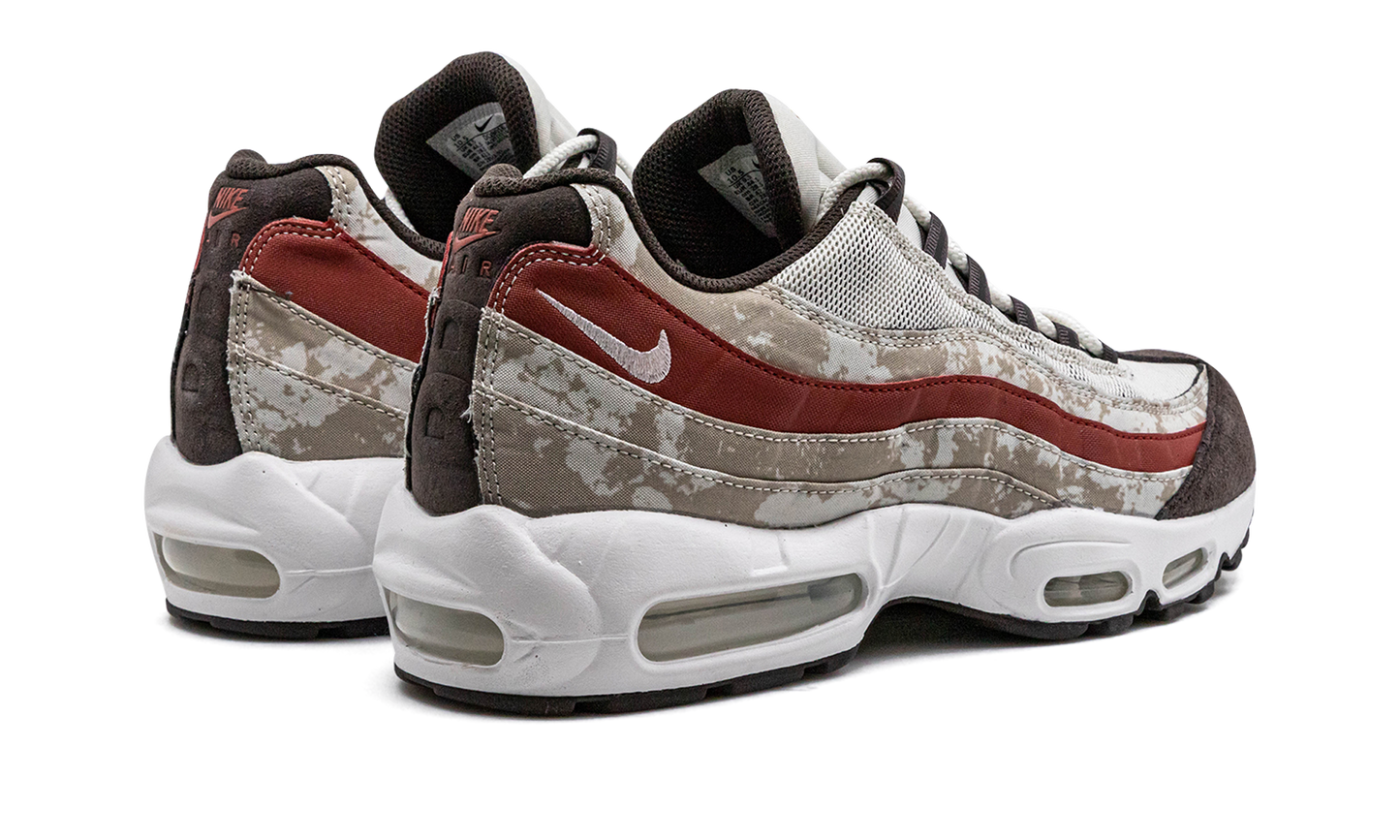 Air Max 95 "Social FC" DQ9016 001