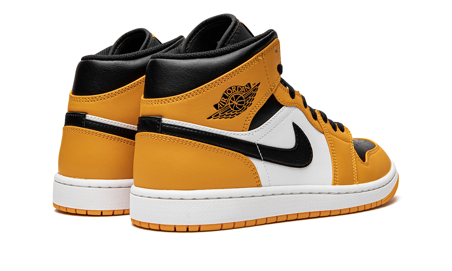 Air Jordan 1 Mid "Taxi" 554724 701