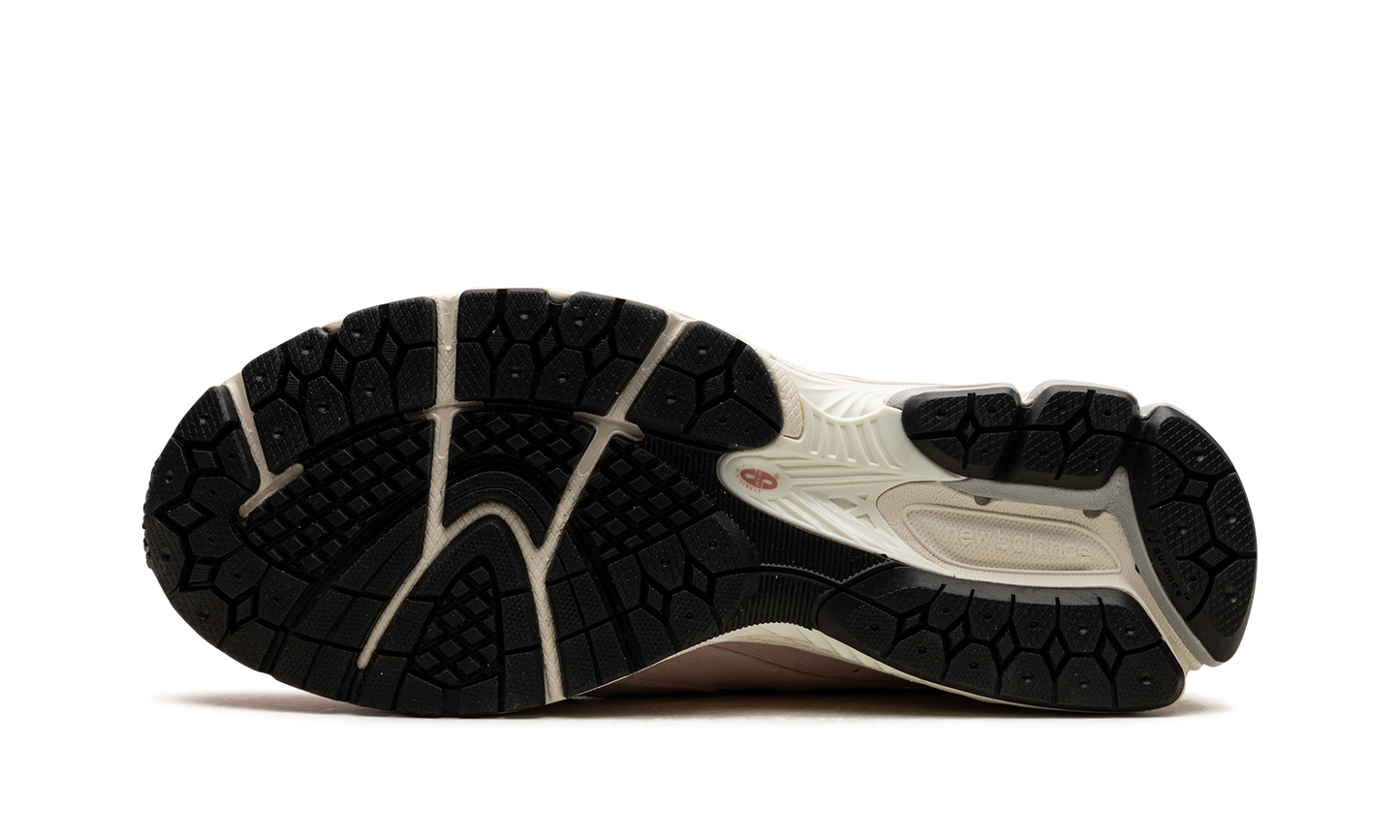 2002R Mule "Pink Sand" M2002RMV