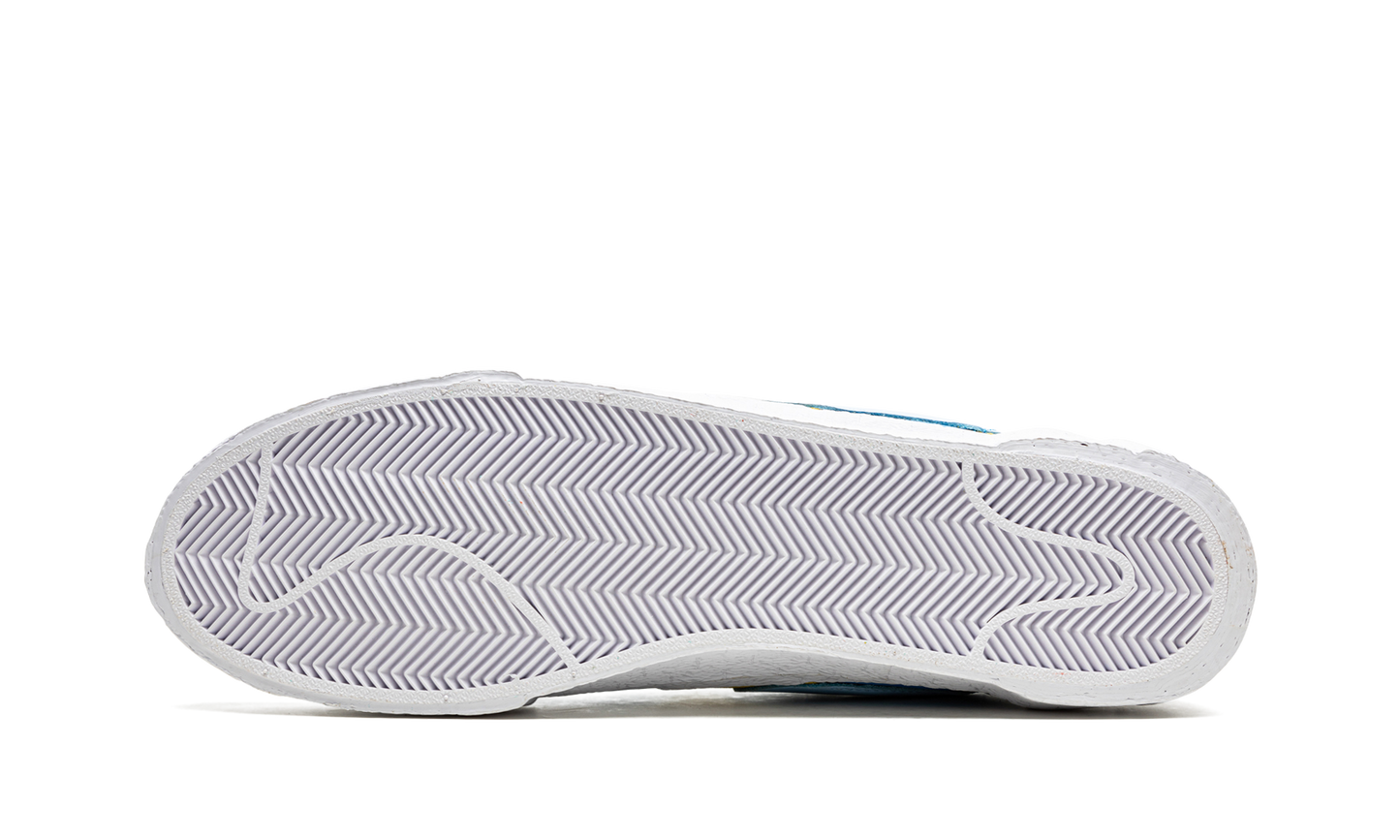 Blazer Low "Sacai - Kaws Blue" DM7901 400