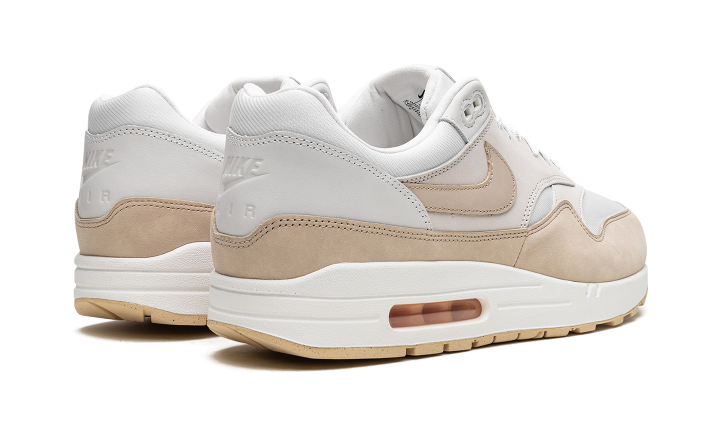 AIR MAX 1 WMNS "Sanddrift" FB5060 100