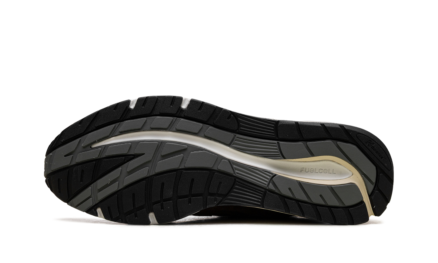 991v2 "MiUK Daniëlle Cathari x Kith Reverse Matcha" u991CK2