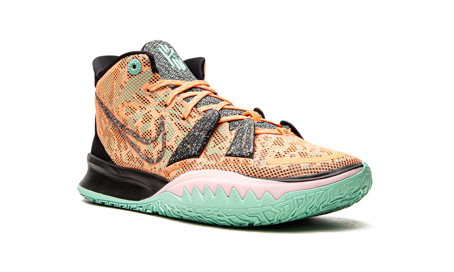 Kyrie 7 "Play For The Future"