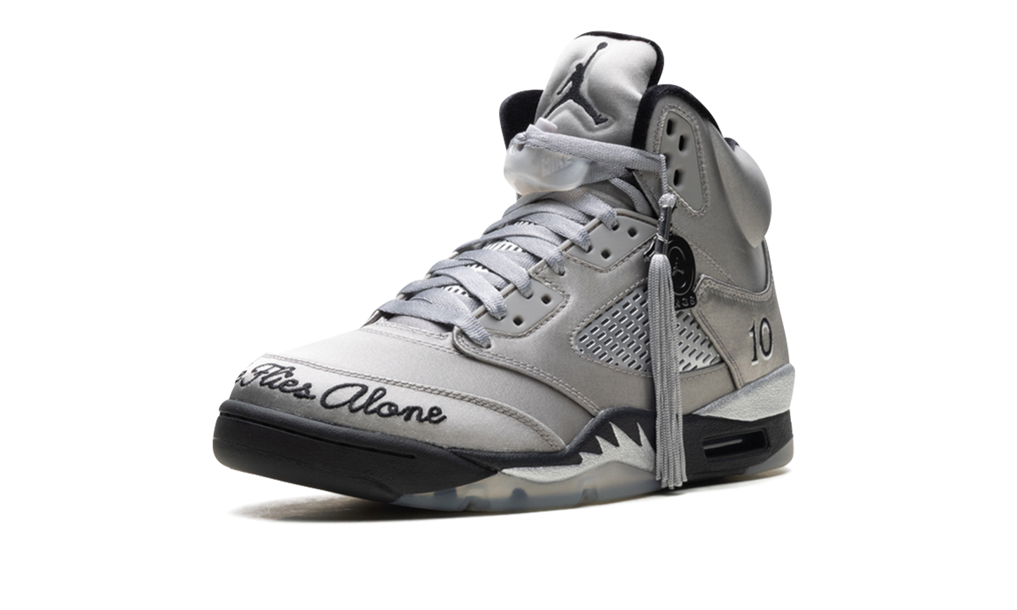 Air Jordan 5 Retro WMNS "Wings (2025)" IO2038 001