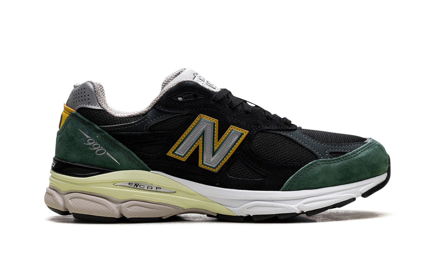 990v3 "Black / Green" M990CP3