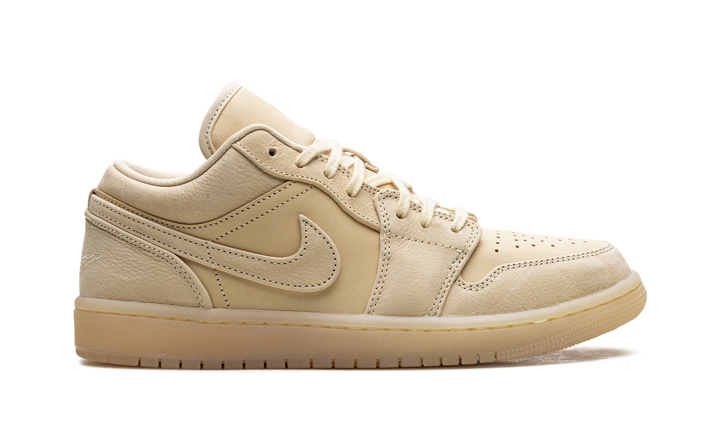 Air Jordan 1 Low SE WMNS "Sand" FZ3972 294