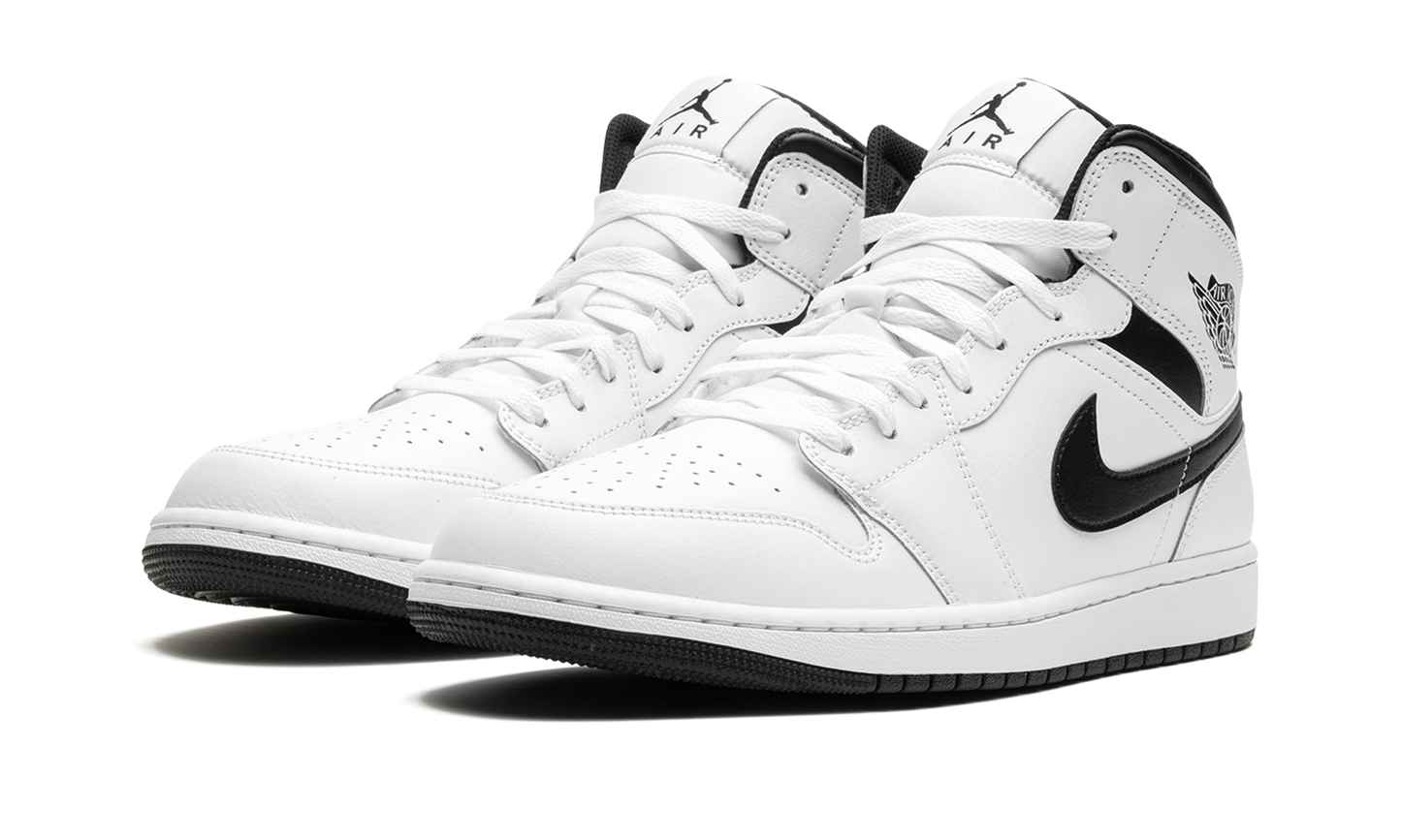 Air Jordan 1 Mid "Stormtrooper" DQ8426 132