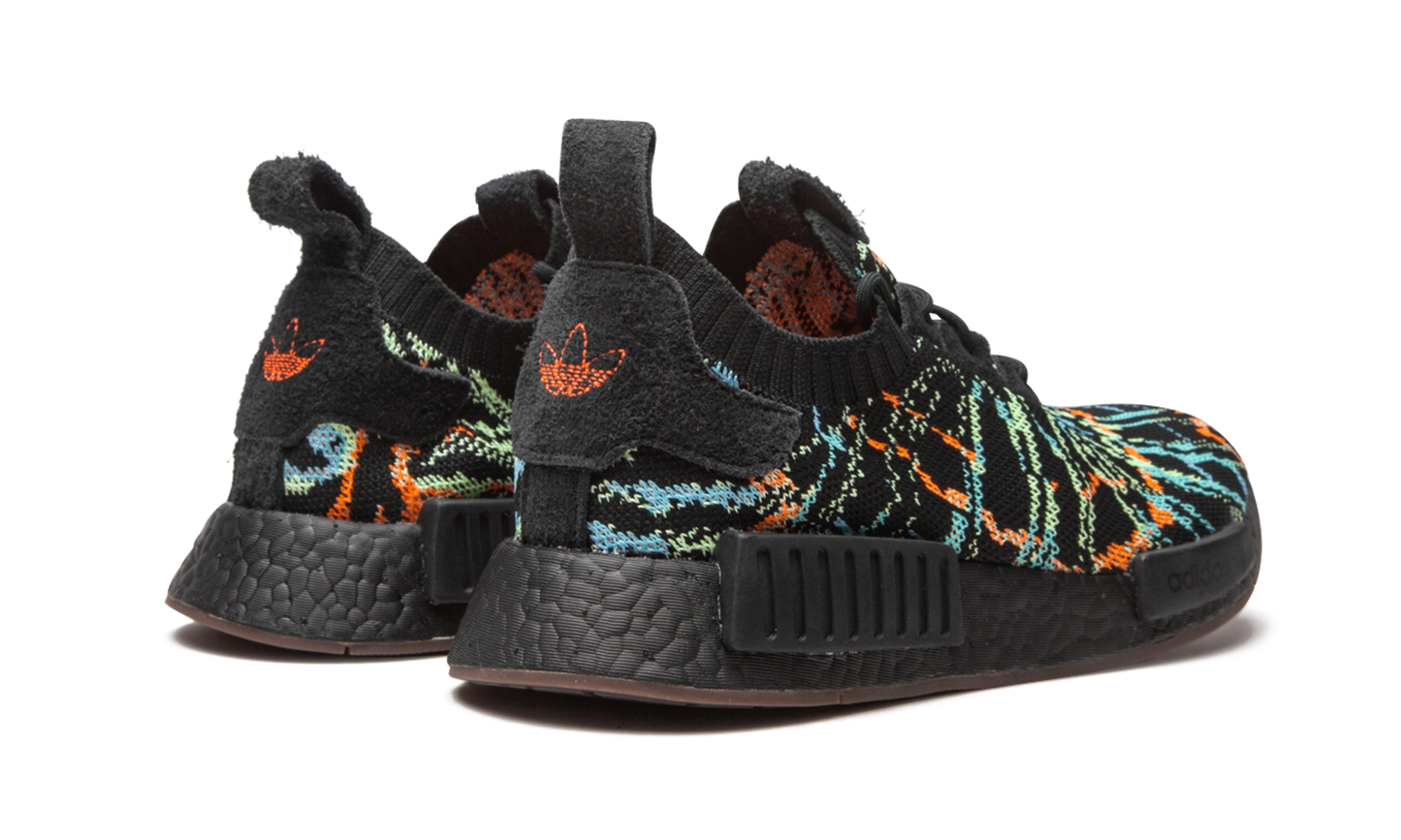 NMD_R1 PK "Glitch" G57941