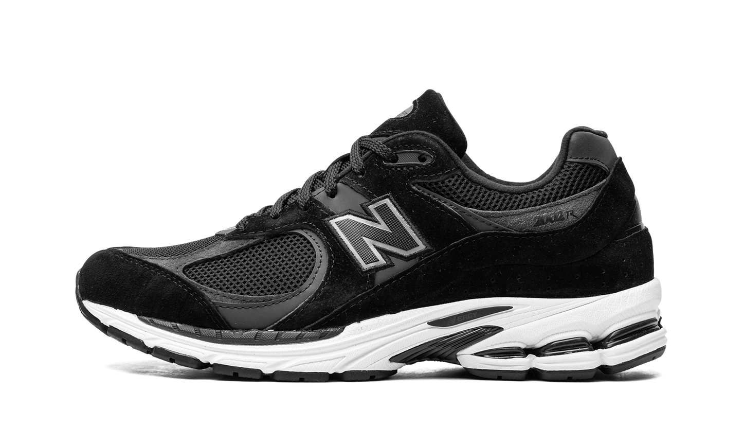 2002R "Black / Gunmetal" M2002RBK