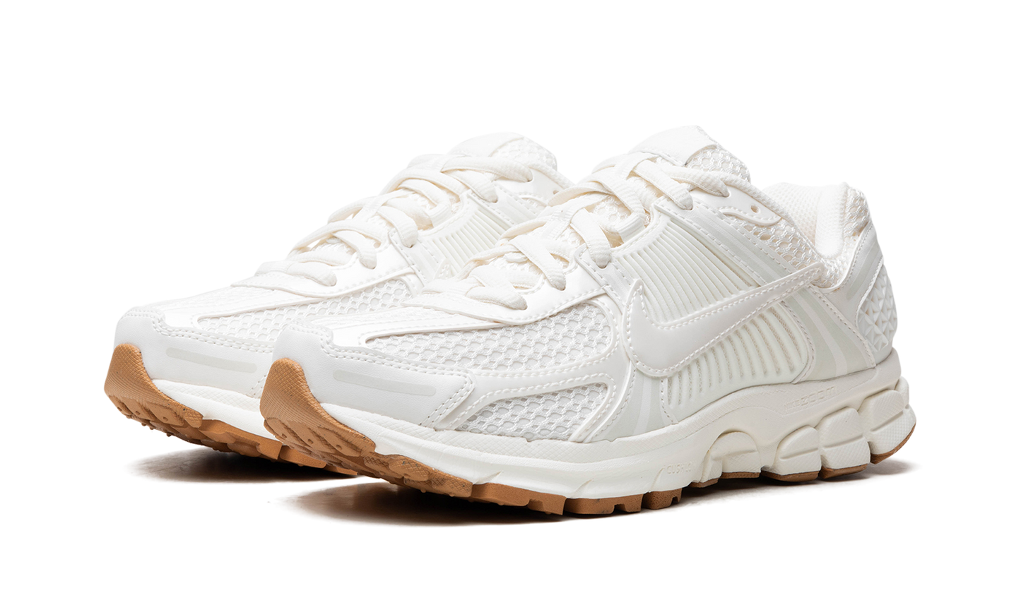 WMNS Nike Zoom Vomero 5 "SAIL GUM" HM5886 133