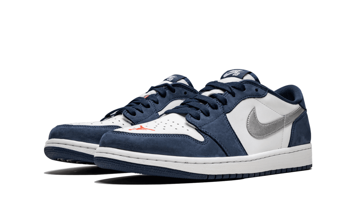 Jordan 1 Low SB "Midnight Navy"