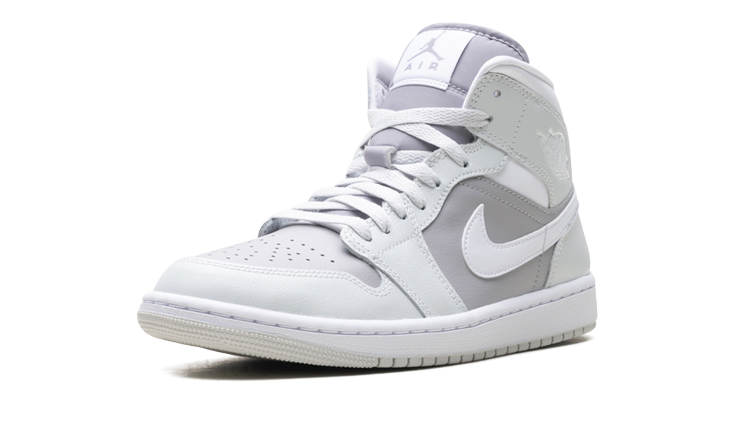 Air Jordan 1 Mid WMNS "Photon Dust Atmosphere Grey" BQ6472 008