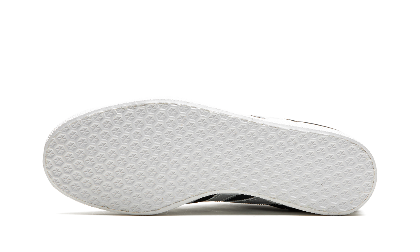 GAZELLE WMNS "Black Silver" ID7007