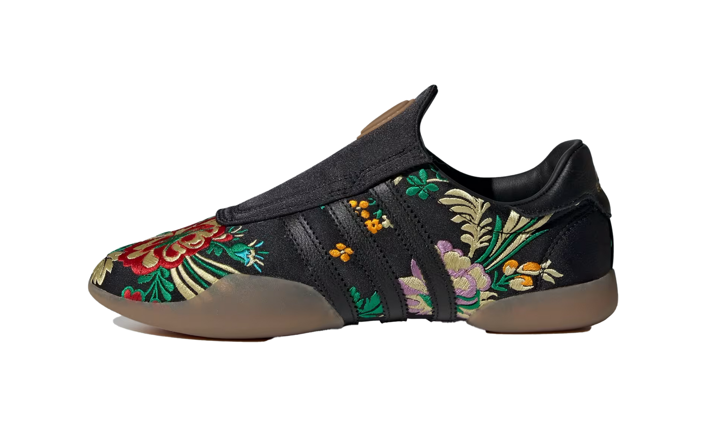 Taekwondo Mei "Black Floral Embroidered" JR6018