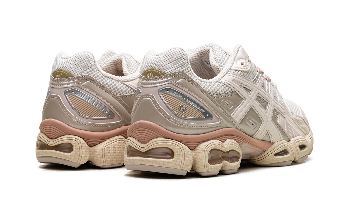 Gel Nimbus 9 WMNS "Pale Oak / Cream" 1202A278 201