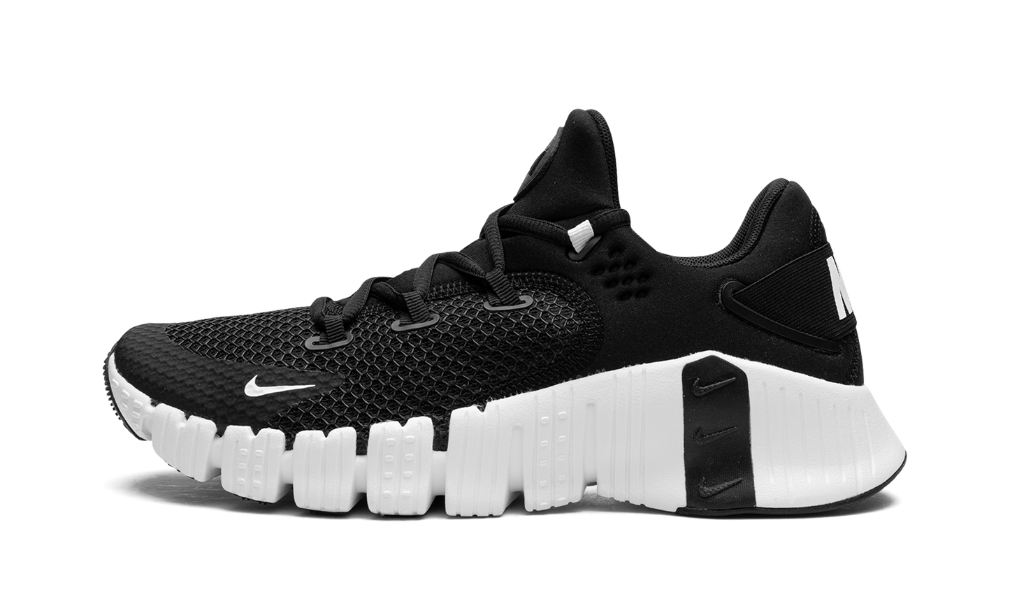 FREE METCON 4 WMNS "Black-White Metcon 4" CZ0596 010