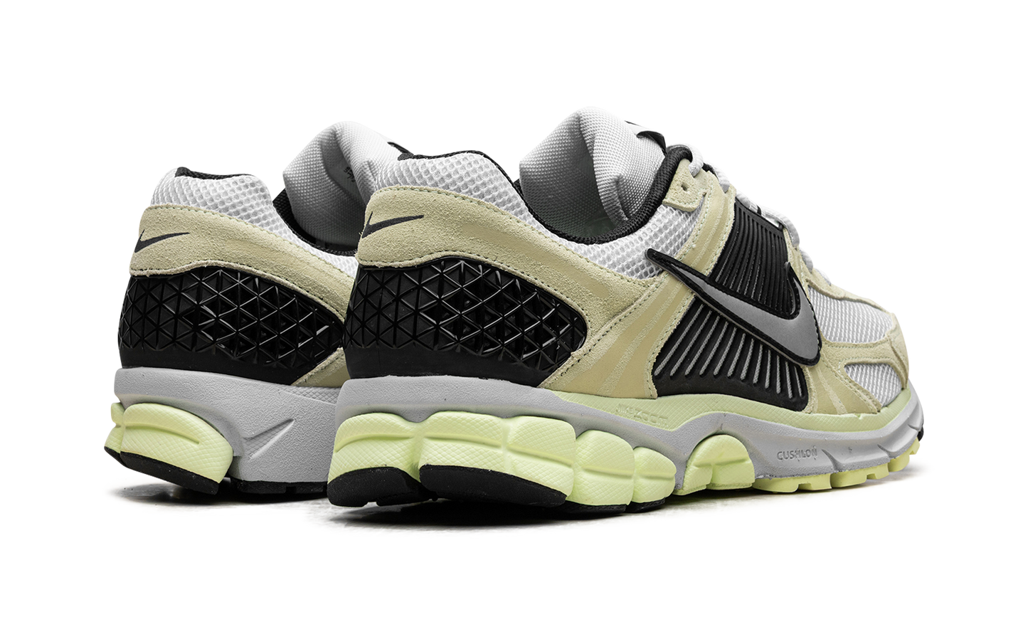 Zoom Vomero 5 "Barely Volt" HF1553 700