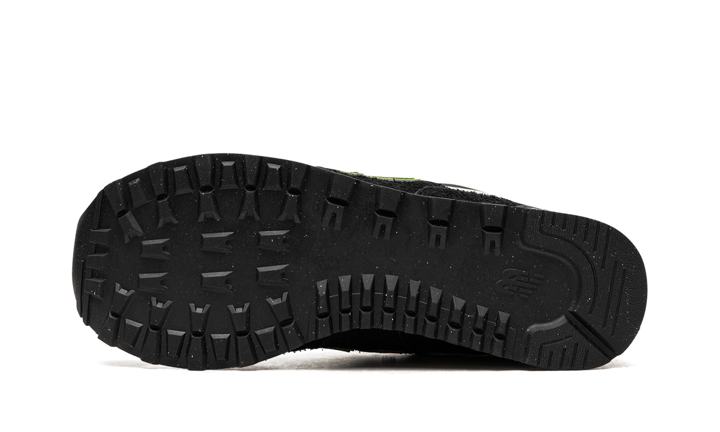 574 "Black White Green" u574ct2