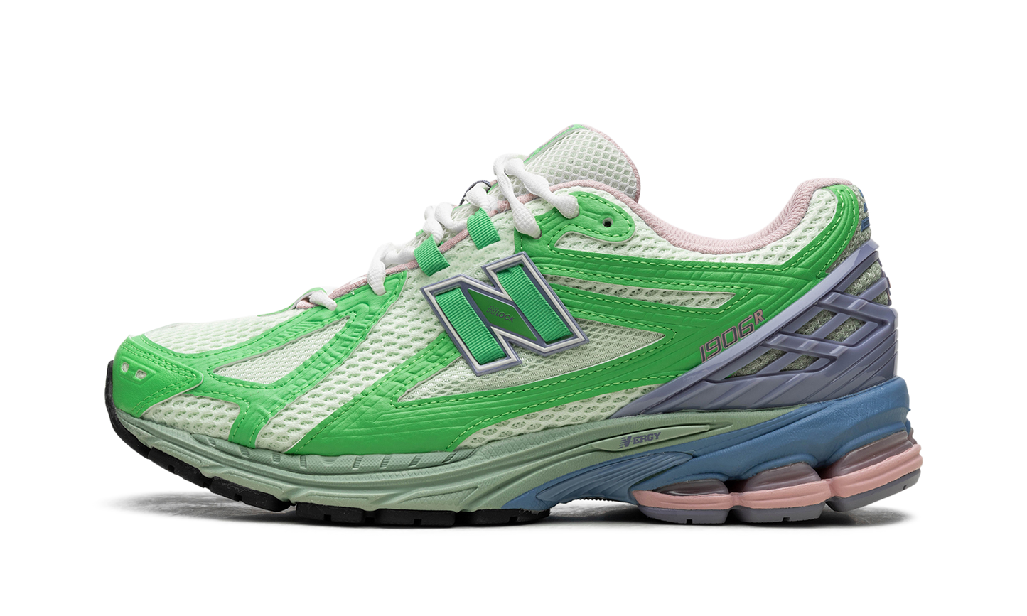 1906R "Green Astral Purple" M1906RVA