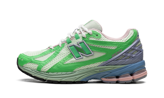 1906R "Green Astral Purple" M1906RVA