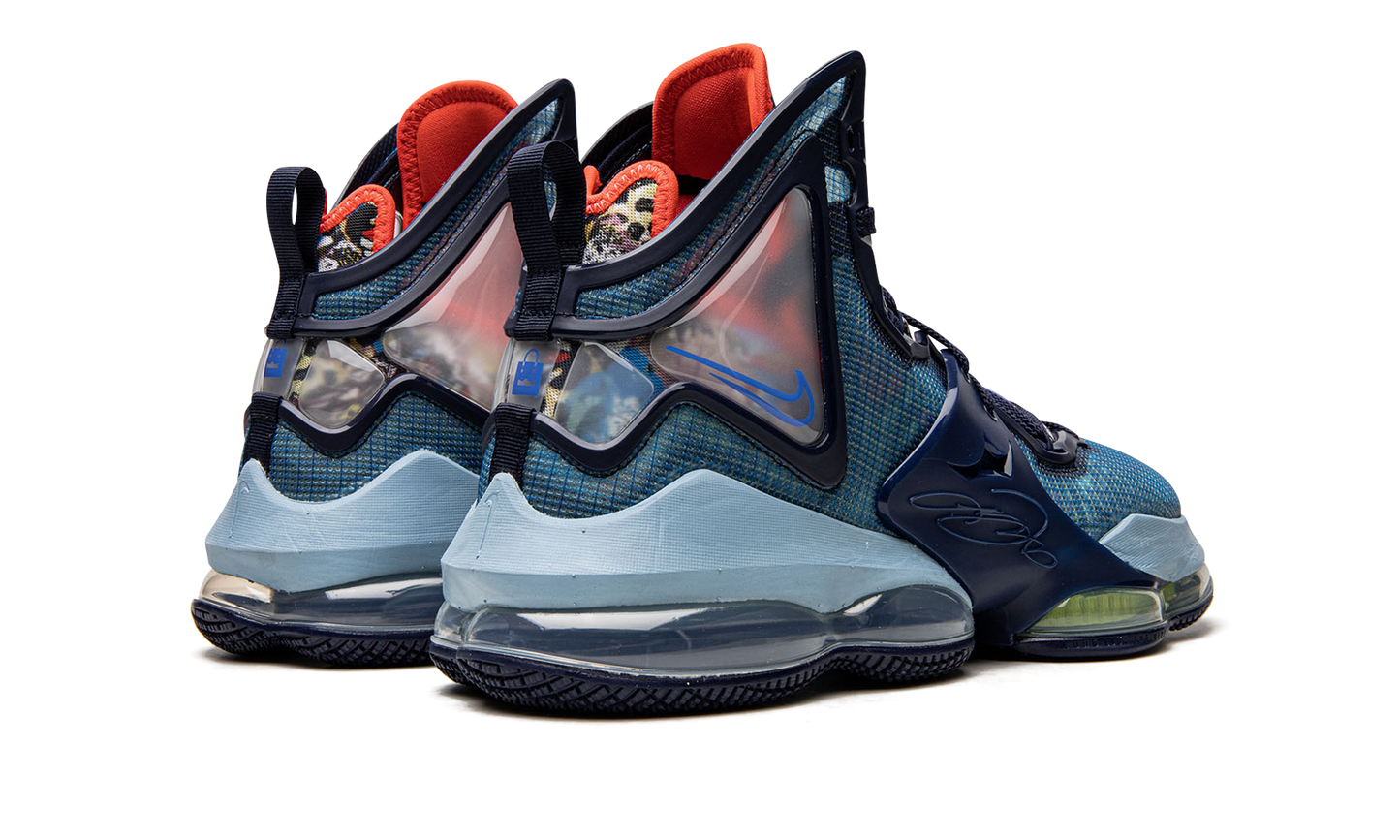 LeBron 19 "Fast Food" CZ0203 400