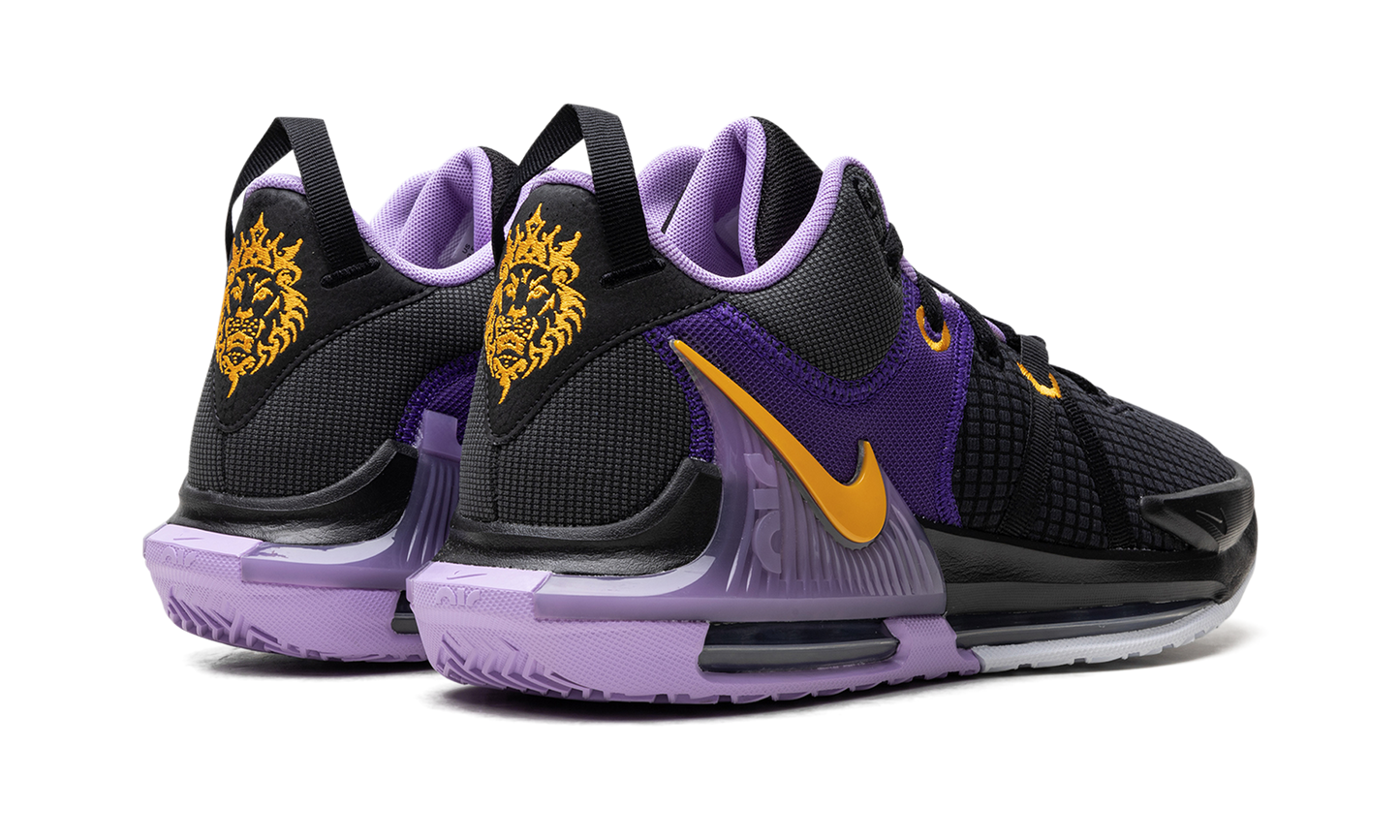 LeBron Witness VII "Lakers" DM1123 002