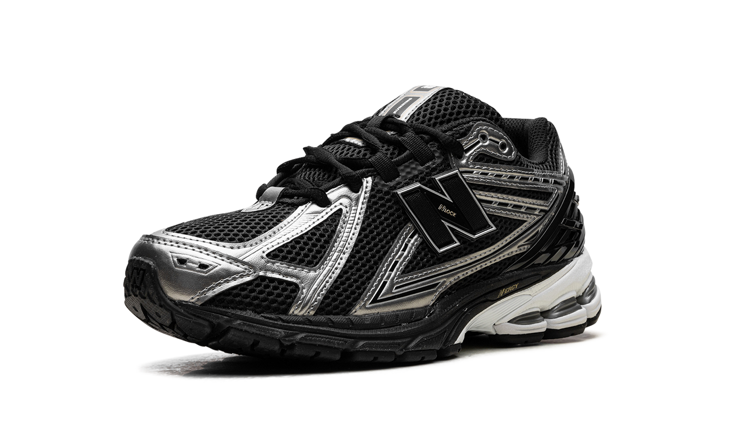 1906R "Black Grey White" U1906RCF