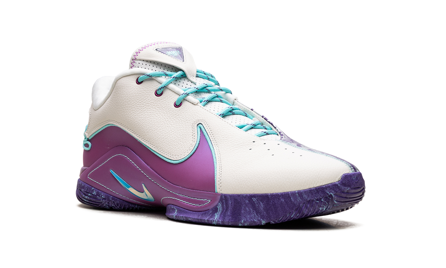 LeBron 22 "Frozen Grapes" HV8454 001
