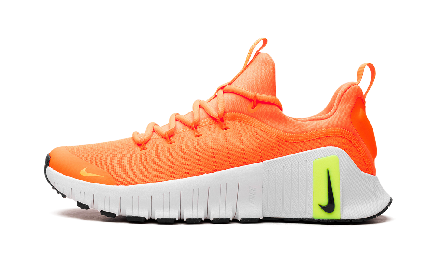 Free Metcon 6 WMNS "Orange"