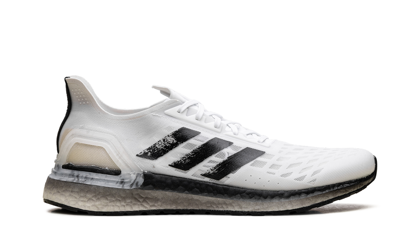 UltraBOOST PB EG0424