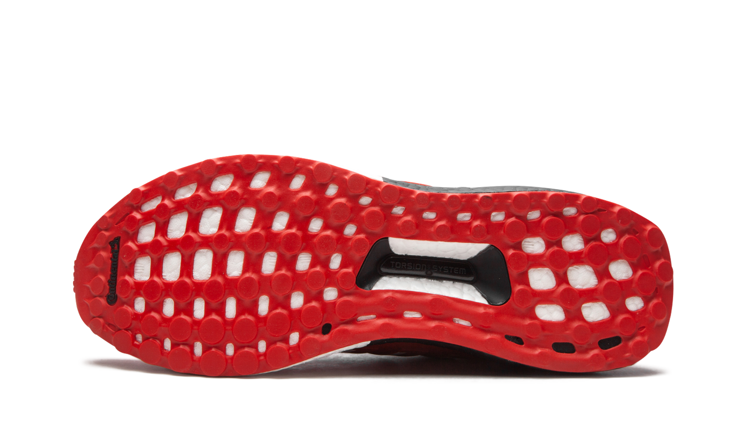 UltraBoost DNA "Montreal" FY3426