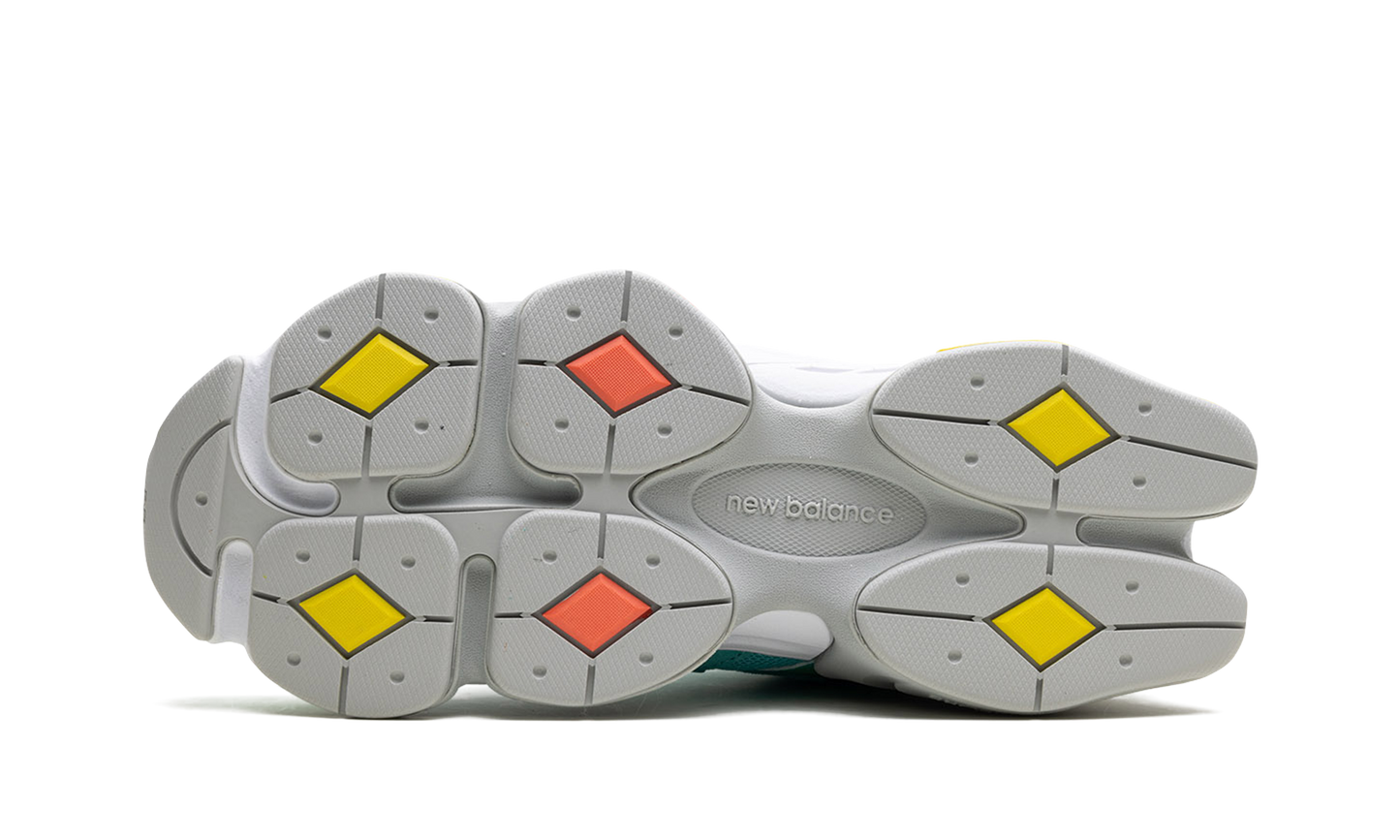 9060 "Cyan Burst" U9060DBT