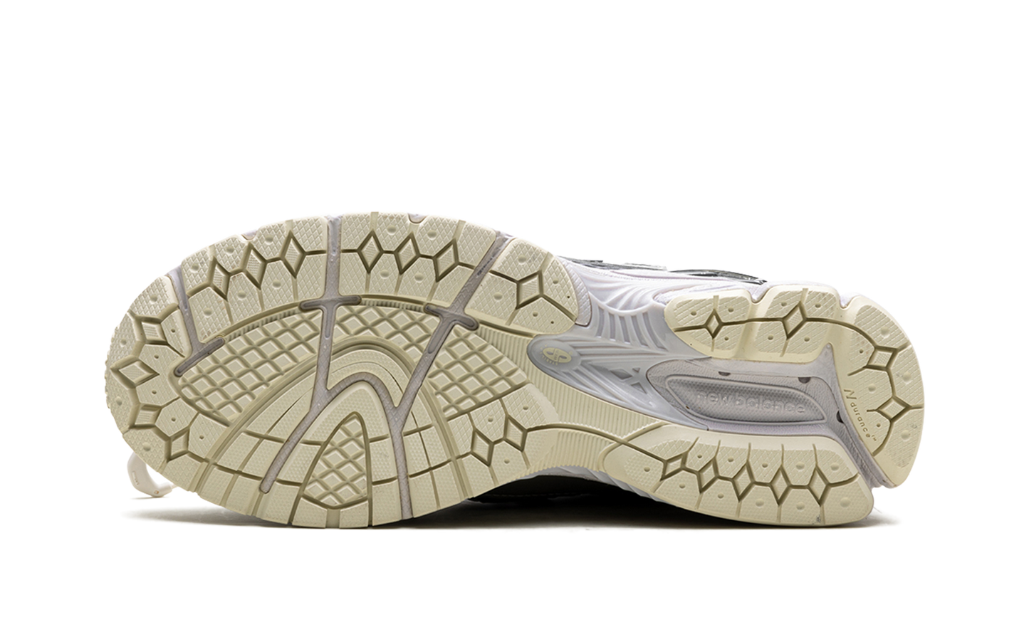 1906R "The Basement Silver"