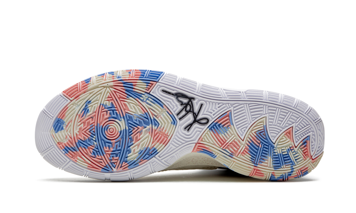 Kyrie 6 Pre Heat "Los Angeles"