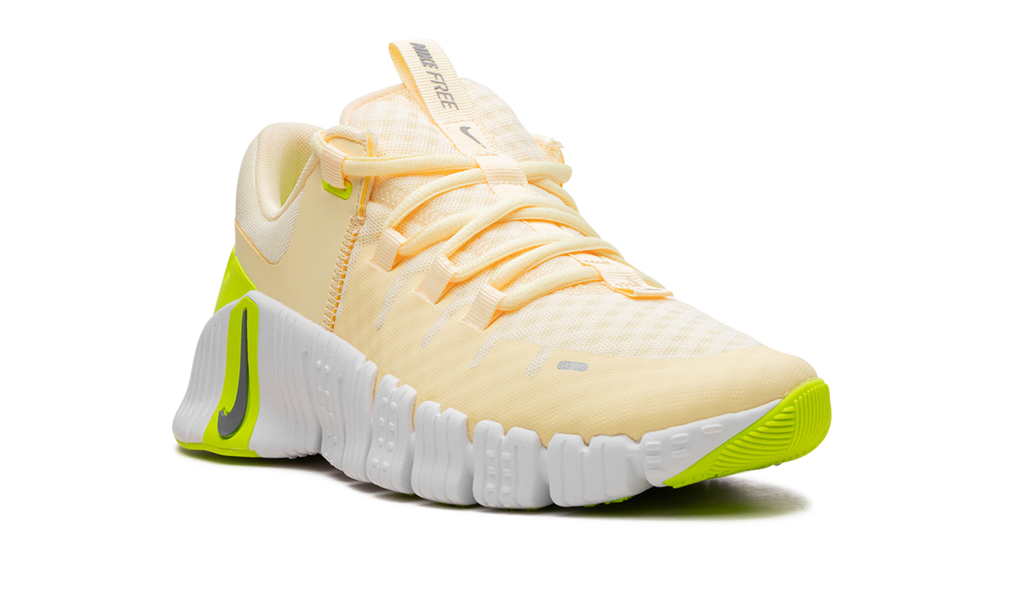 Free Metcon 5 WMNS "Citron Tint Volt" DV3950 800