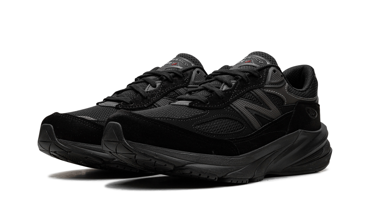 990 v6 "Triple Black" U990BB6