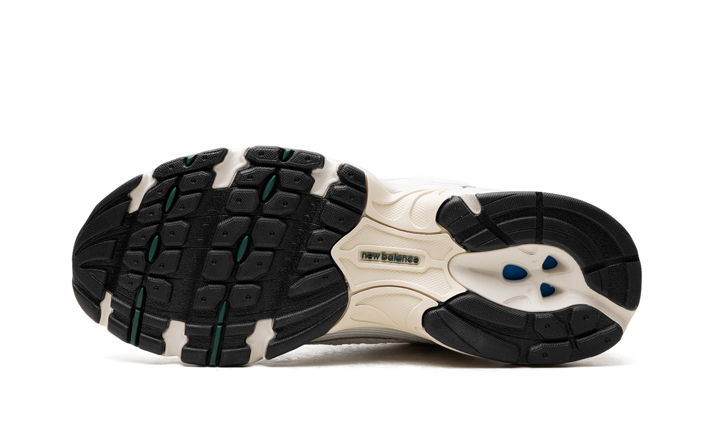 530 "Sea Salt Marsh Green" MR530SX