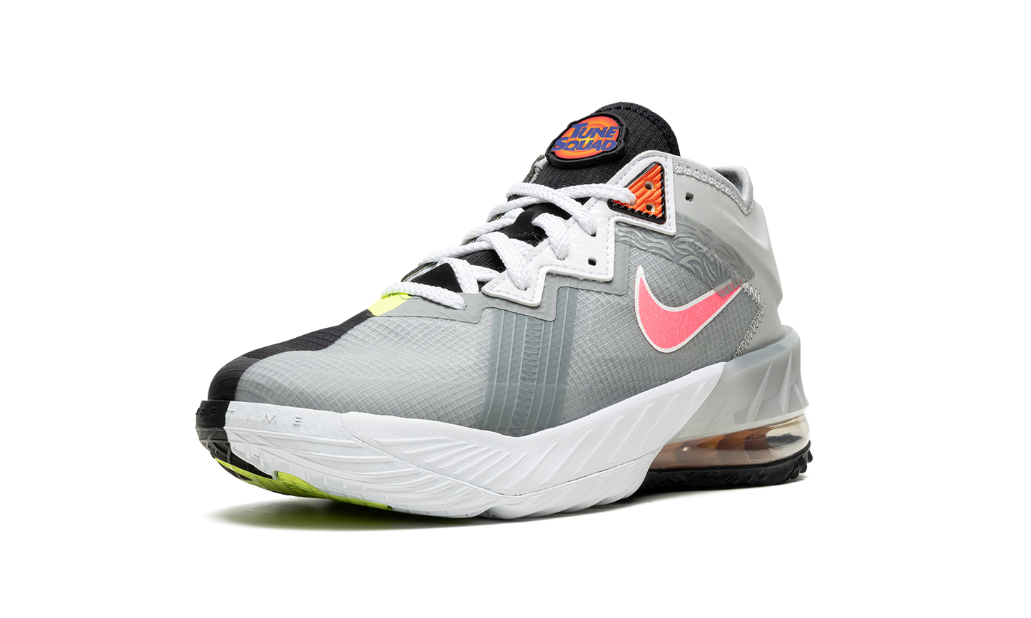 XVIII Low "Bugs vs Marvin - Space Jam" DJ3760 005