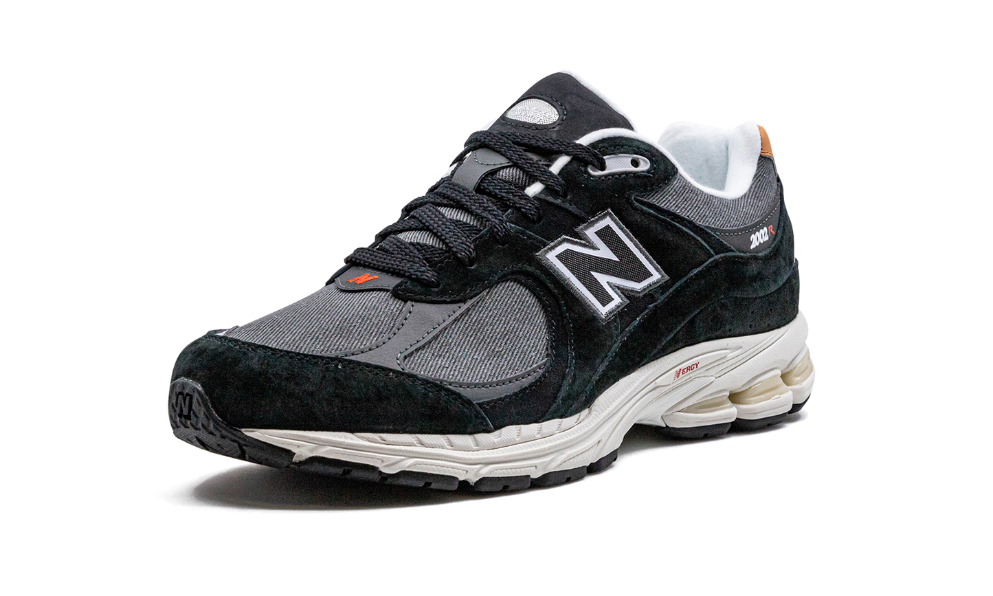 2002R "Black Denim" M2002REB