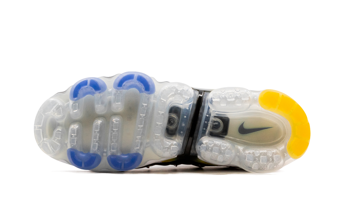 Air VaporMax Plus "Captain Marvel" DC1476 001