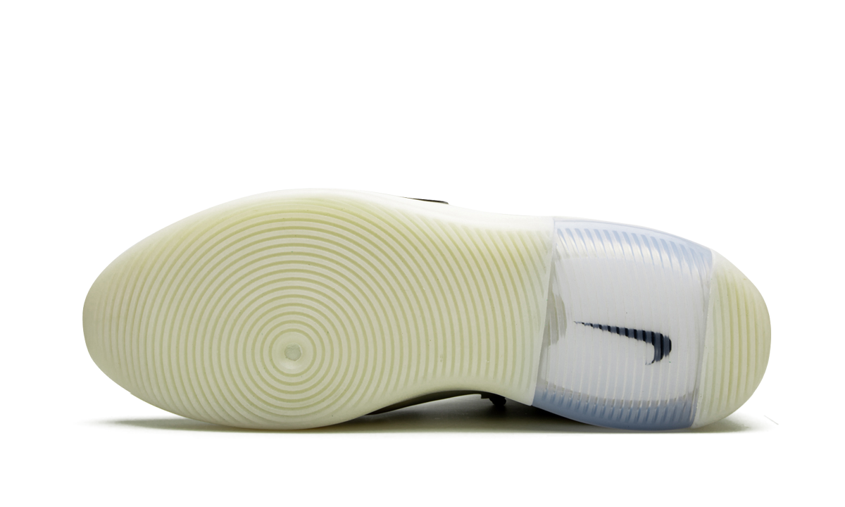 Air Fear of God 1 "String/ The Question" AR4237 902