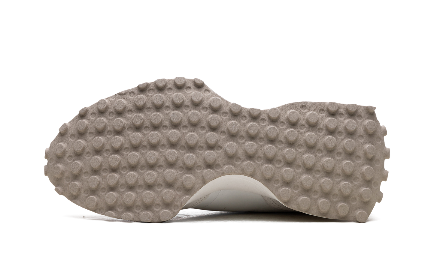 327 WMNS "Salt/Sand" WS327KG