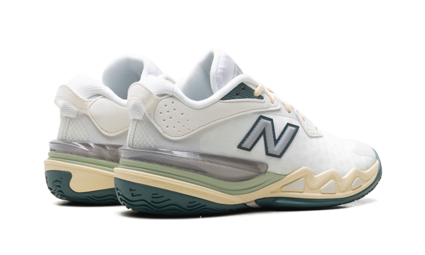 BB Hesi Low v2 "Cooper Flagg" BBHSLCT2