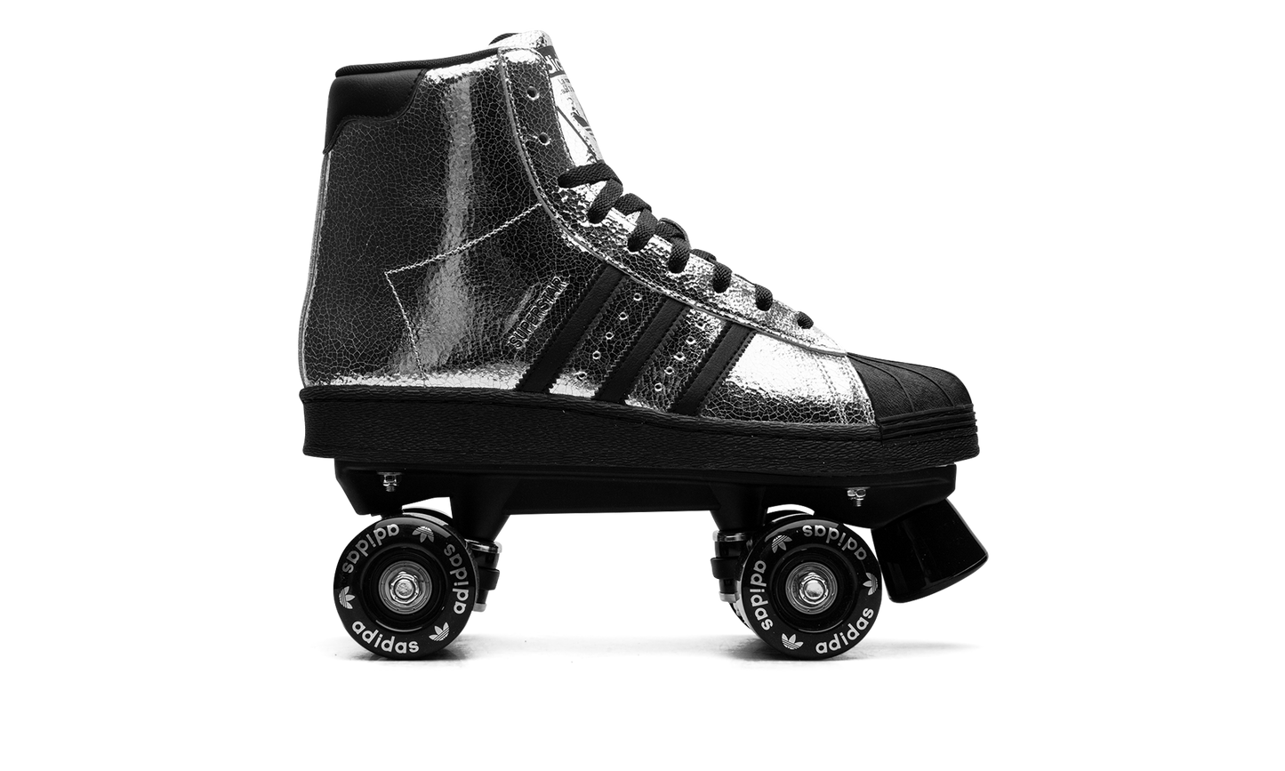 Superstar 82 Skate WMNS "Silver Metallic" JH5522